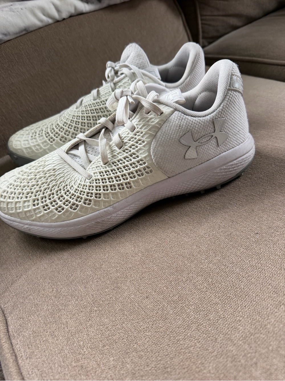 Under Armour Turf Shoes Light Cream Mesh